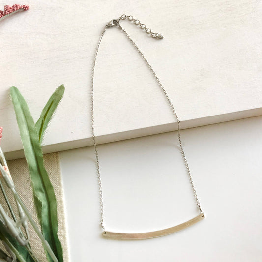 Curved Bar Necklace - Silver